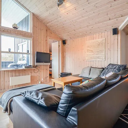 Dom wakacyjny Cozy In With Sauna Ebeltoft